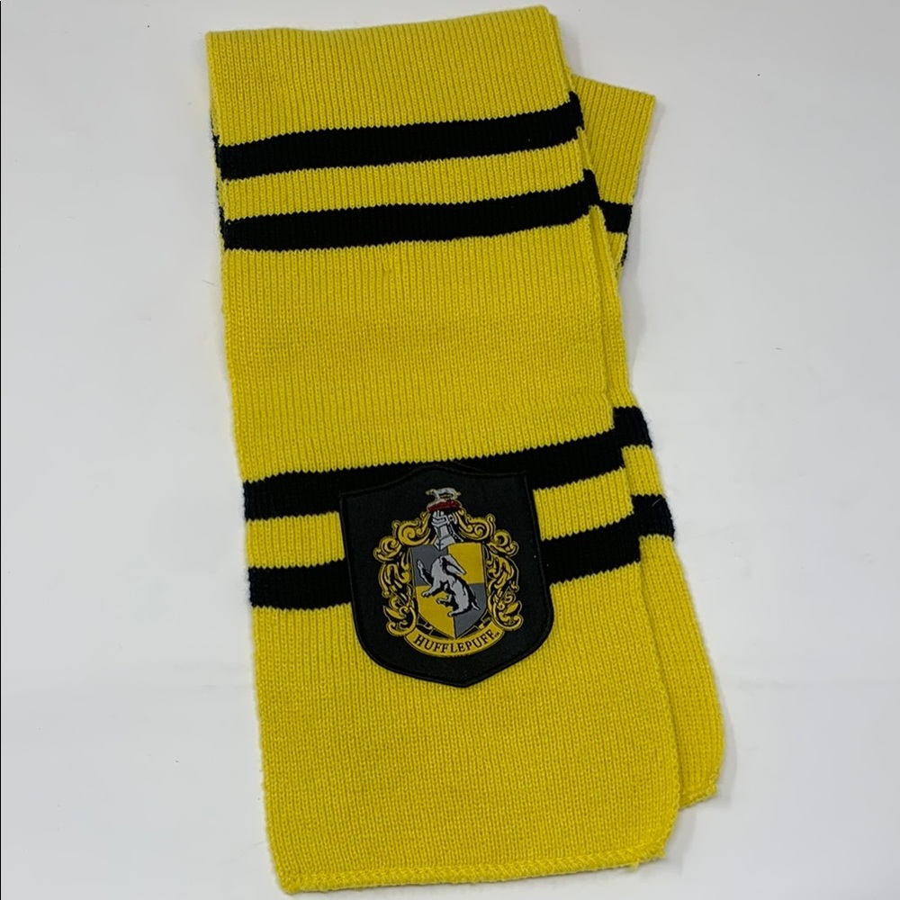 Like new Harry Potter hufflepuff house scarve knit wrap adult one size